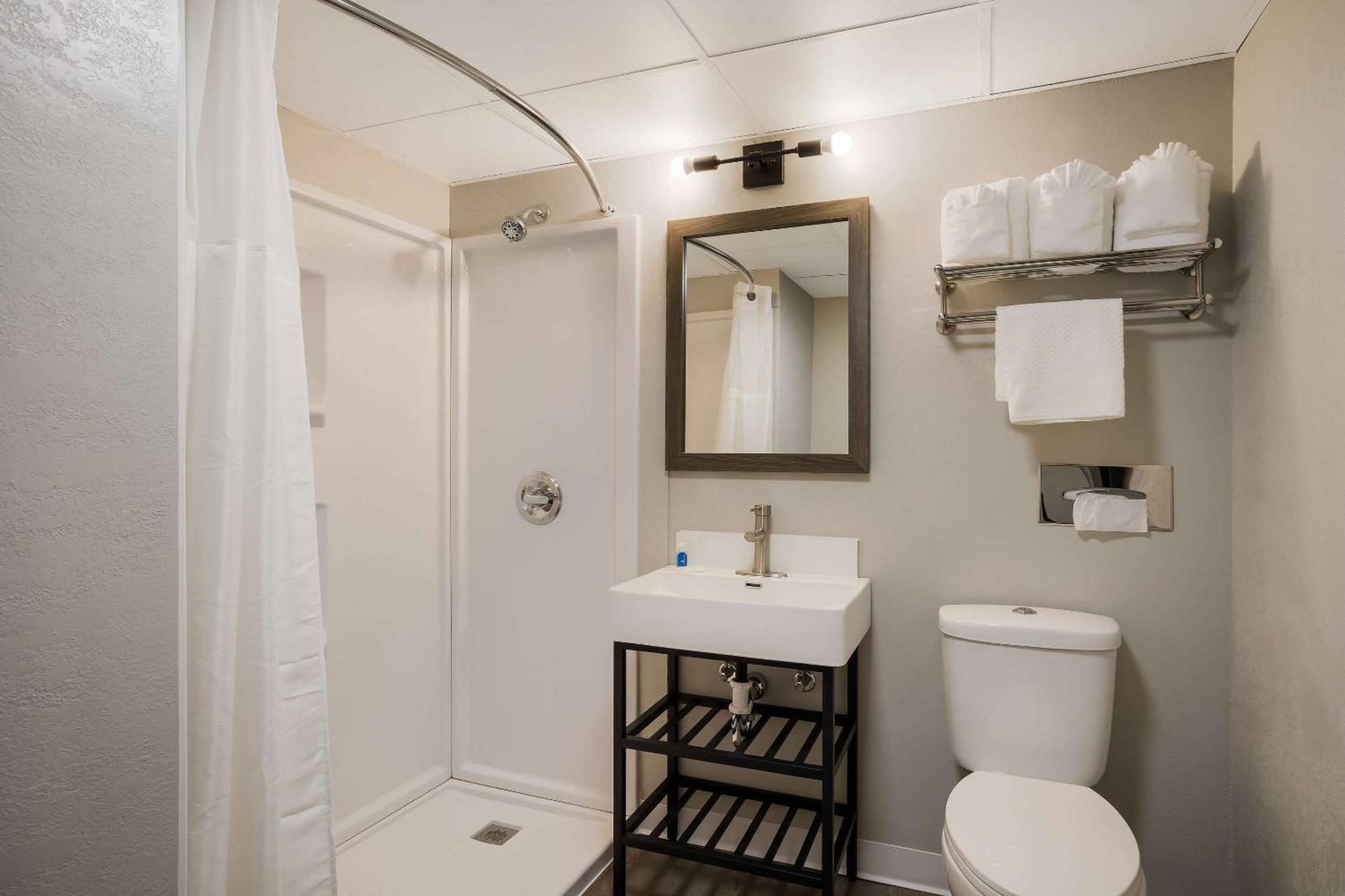 Suburban Studios Milwaukee Airport Zewnętrze zdjęcie